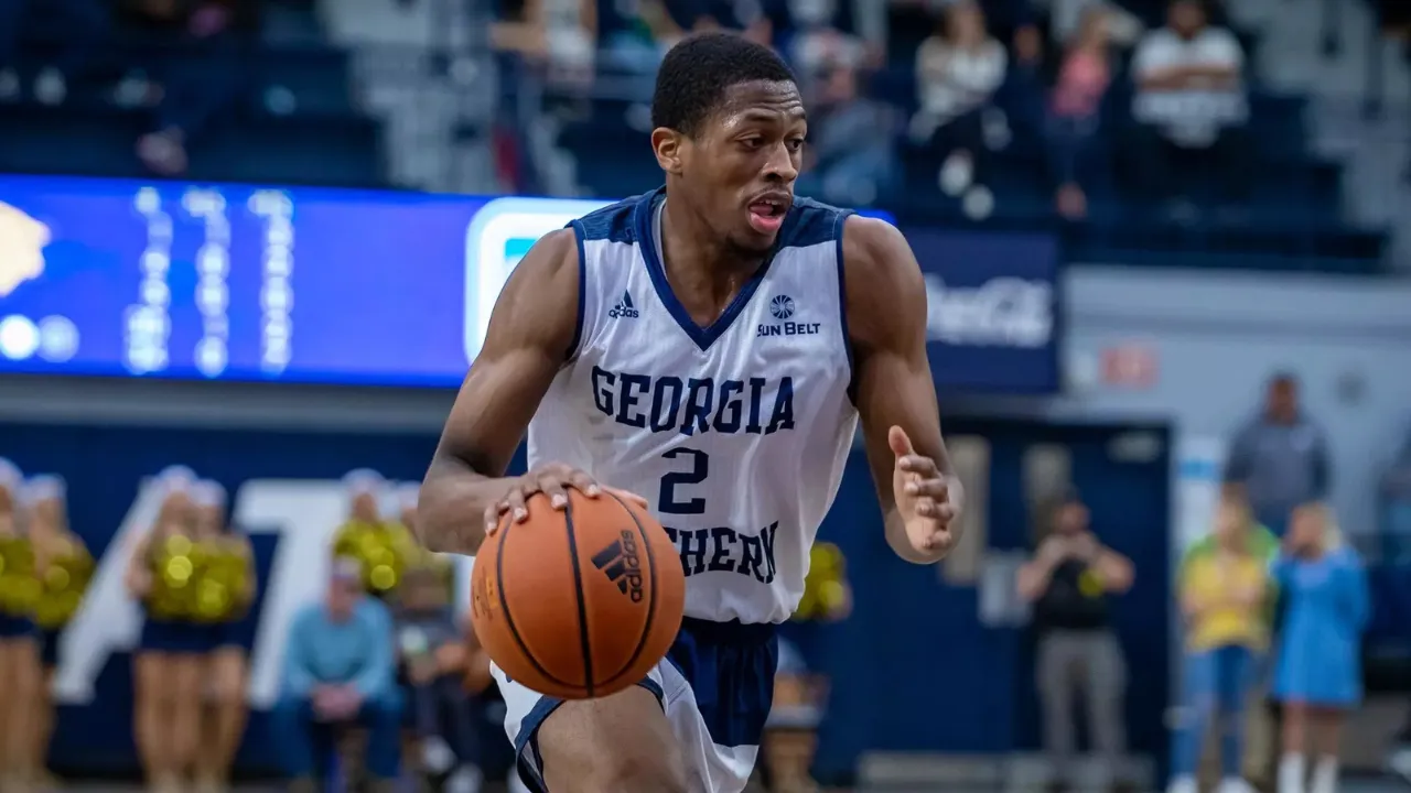 Elijah McCadden nowym koszykarzem PGE Spójni