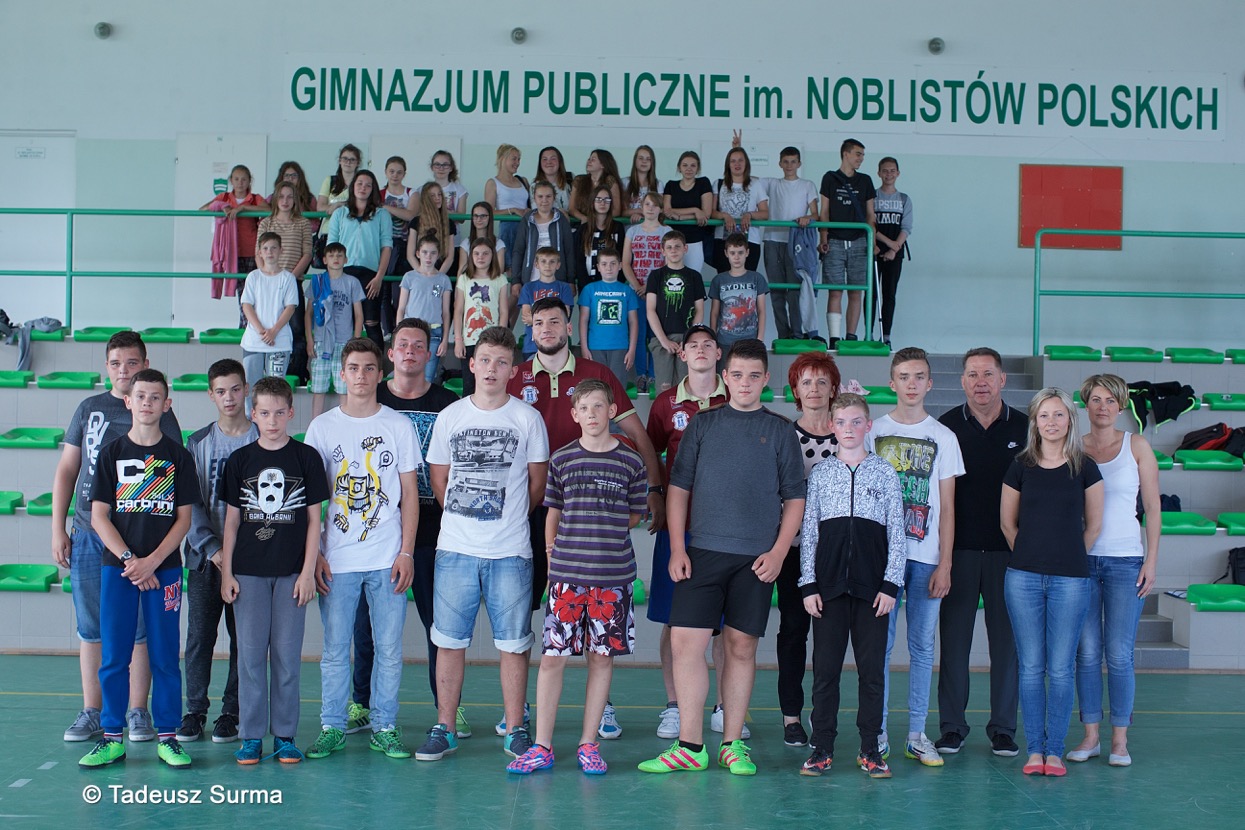Lekcja wf-u w Gimnazjum w Starej Dąbrowie.